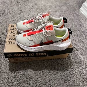 Women Nike crater impacts